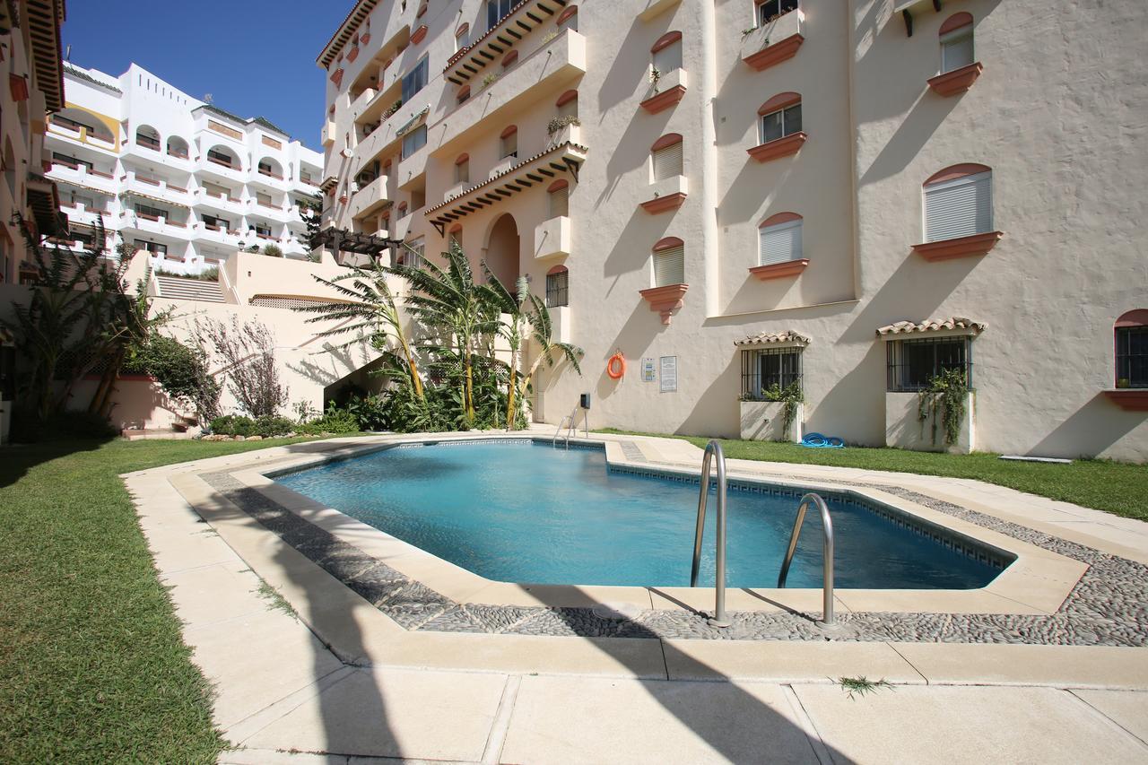 Marina Bay Playa Del Cristo Apartment Estepona Ngoại thất bức ảnh