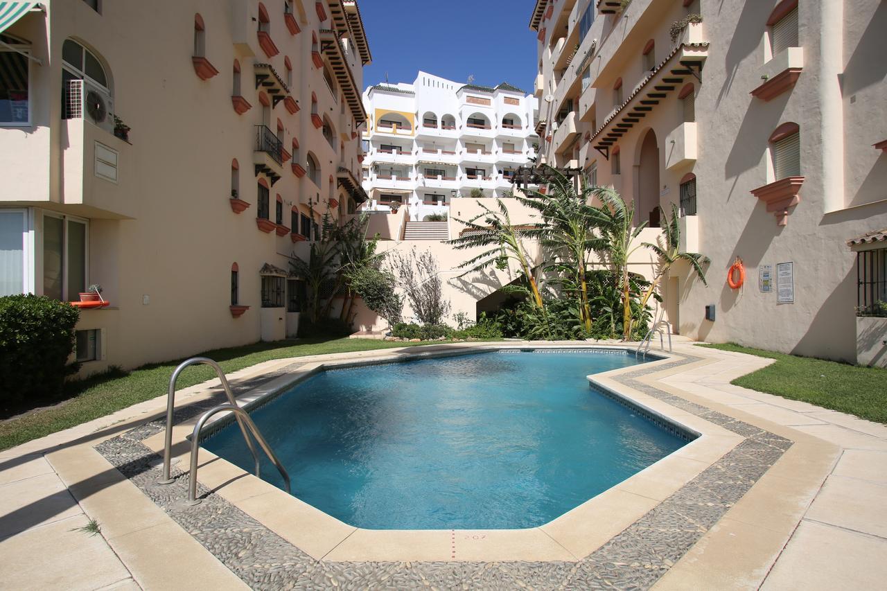 Marina Bay Playa Del Cristo Apartment Estepona Ngoại thất bức ảnh